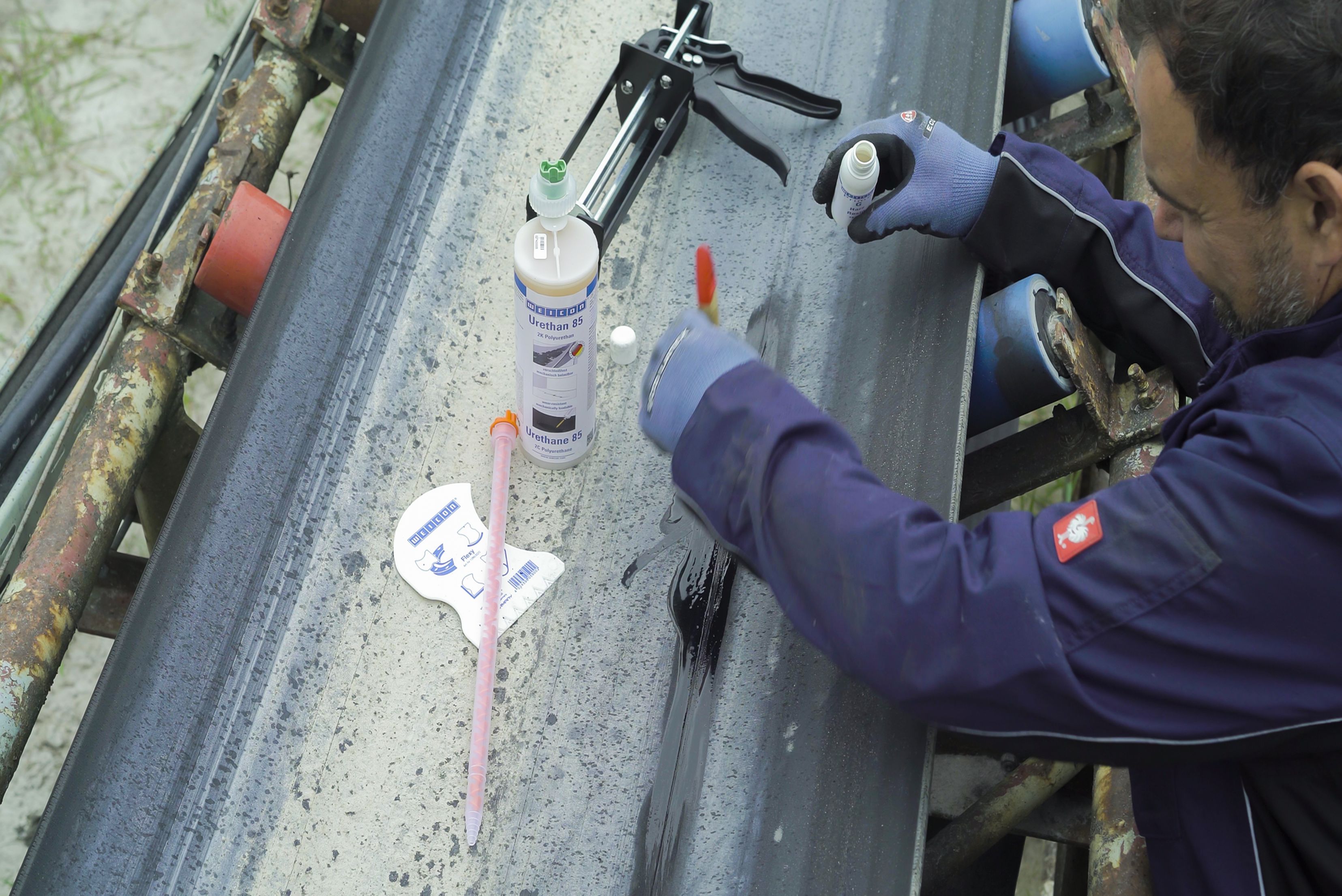 urethane, caulking, sealant, caulk, caulking-gun