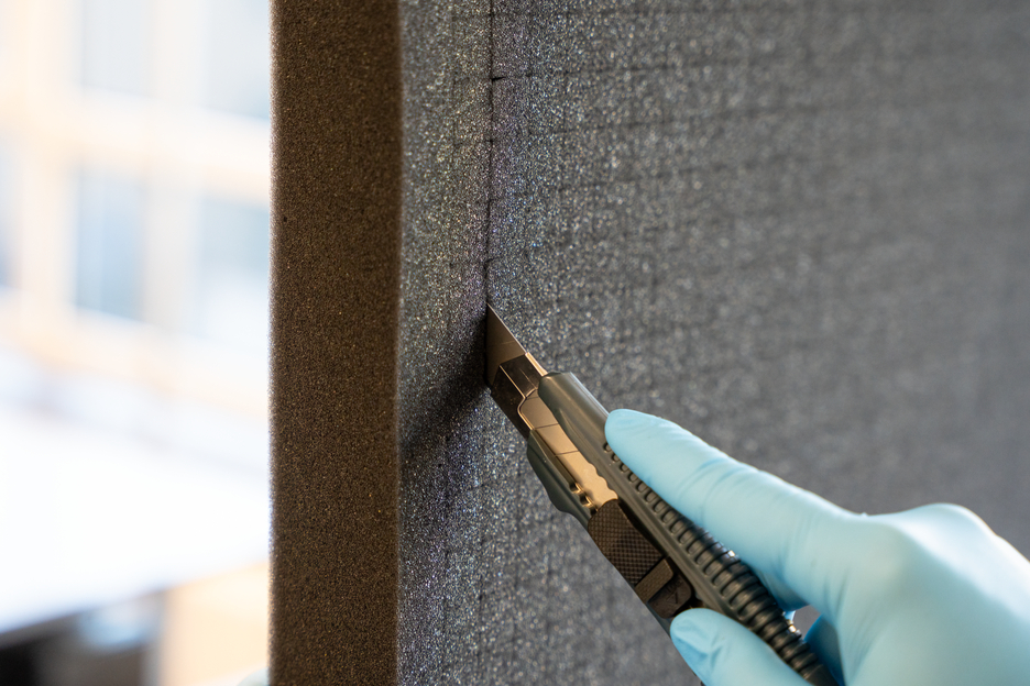 Adhesive Spray | sprayable contact adhesive, ideal for cardboard and paper