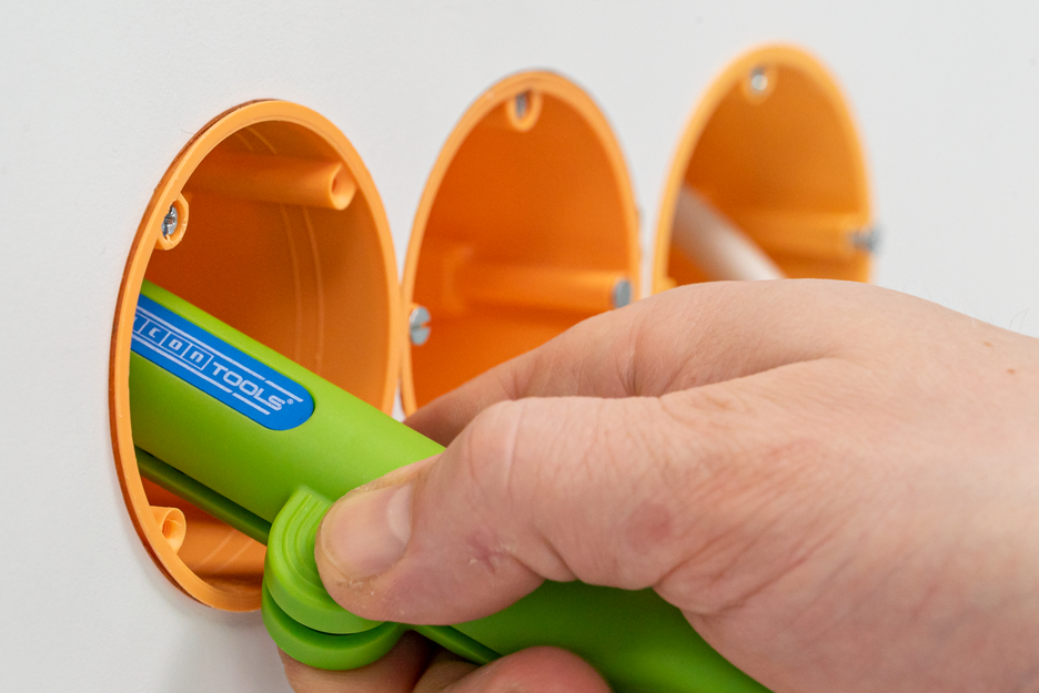 Round Cable Stripper No. 13 Green Line | Sustainable stripping tool I for stripping all common round cables I working range 6,0 - 13,0 mm Ø