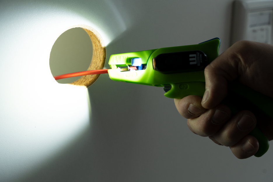 Wire Stripper No. 5 Green Line LED Set