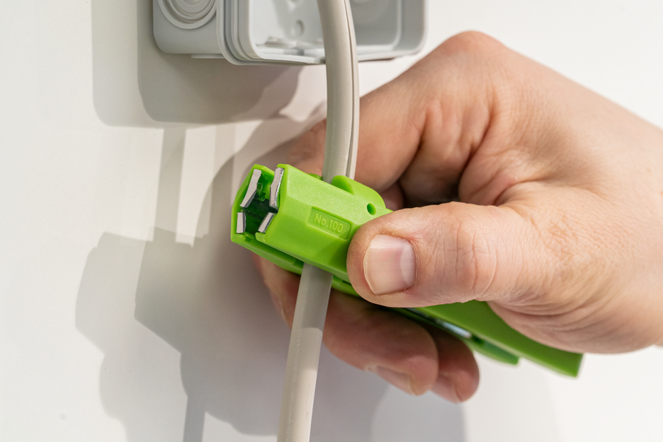 Stripper No. 100 Green Line | Sustainable stripping tool I multifunctional stripper, working range 0,5 - 16 mm² / 4 - 13 mm Ø
