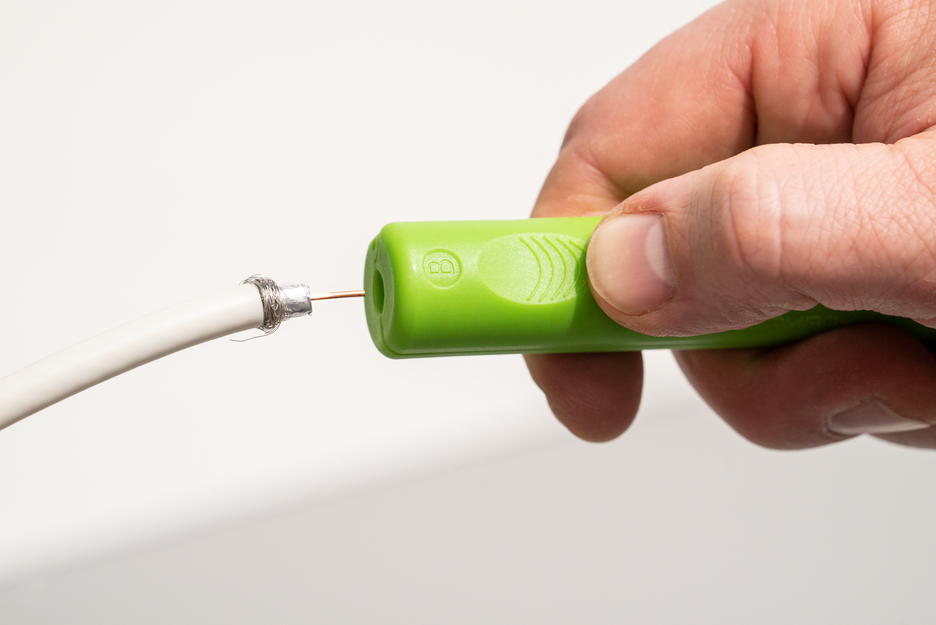 Coax-Stripper No. 2 Green Line | Sustainable stripping tool I for skinning and stripping coaxial cables I working range 4,8 - 7,5 mm Ø